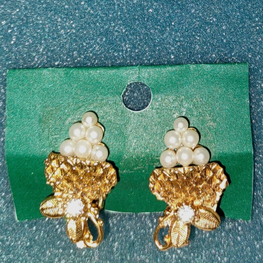 Acorn Set: Brooch & Earrings Gold w/ Pearls & Crystal
